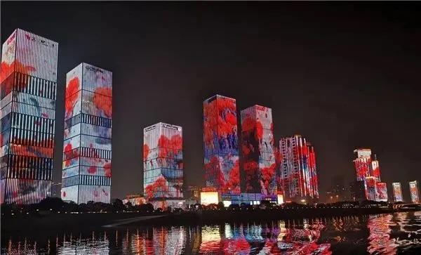 长沙“一江两岸”城市照明点亮星城夜经济