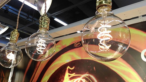 全球首度发表软性灯丝技术 液光固态创造LED新美学