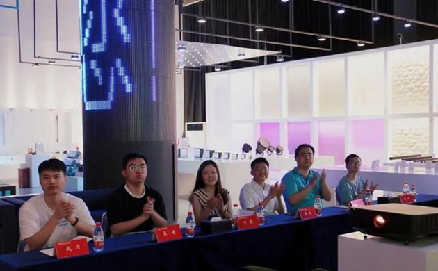 罗莱迪思与杭州电子科技大学计算机学院签约产学研战略合作