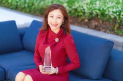 艾迈斯欧司朗先进光学传感器部门执行副总裁兼总经理Jennifer Zhao收获两项大奖