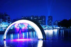 广东河源鳄湖公园高颜值夜景灯光璀璨亮相