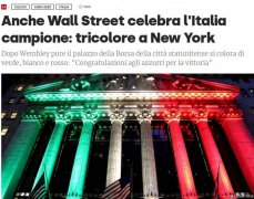 美国纽约证券交易所上演灯光秀庆祝意大利夺得2020欧洲杯冠军