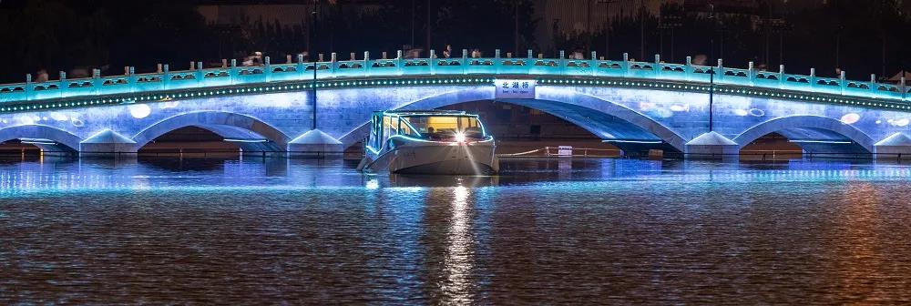 良业为北京亮马国际风情水岸游船项目打造国内首个闸室光影演艺