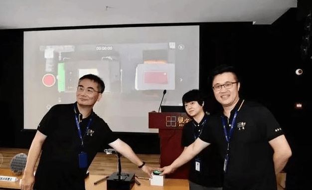 台州观宇总投资50亿元的光电硅基OLED微显示产品投产，预计年产470万片