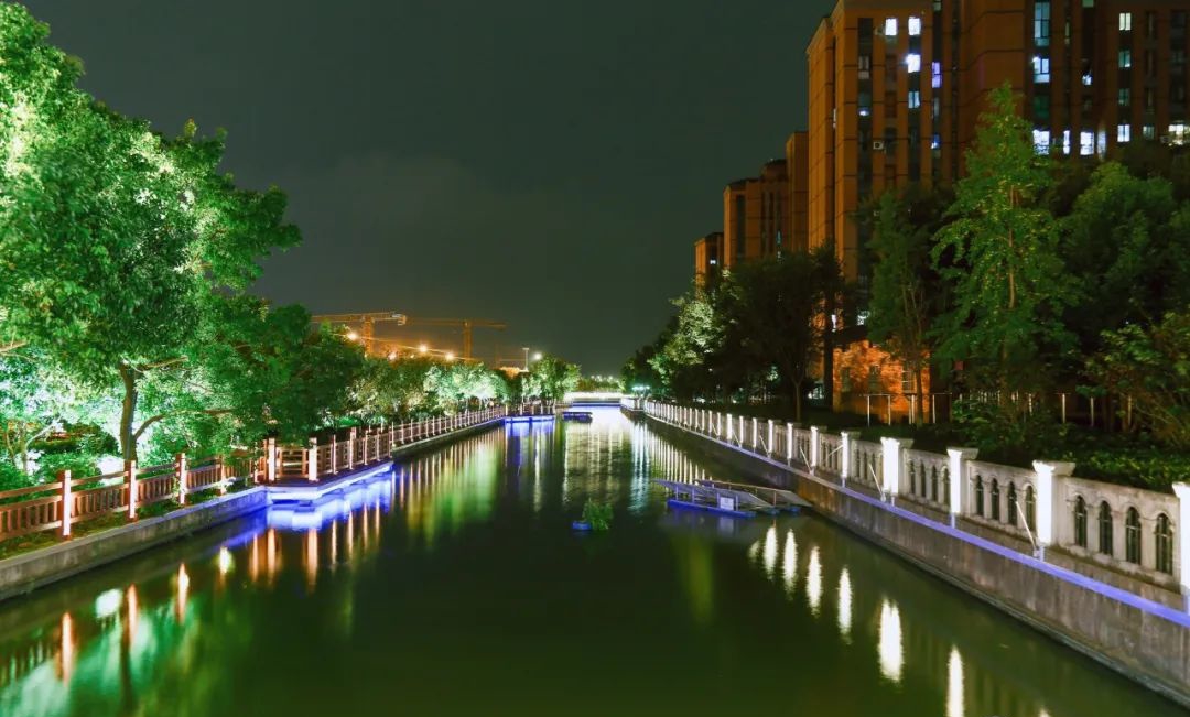 上海松江中昆路河道夜景灯光正式亮相