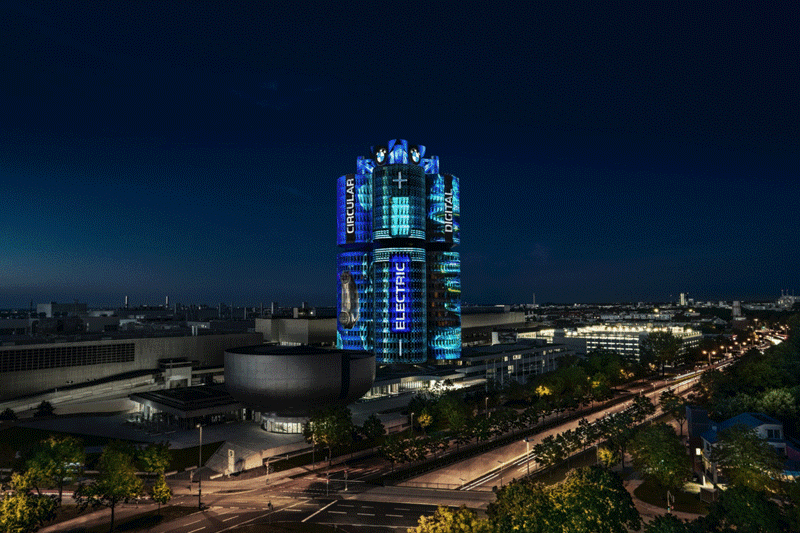 宝马集团3D灯光秀点亮德国慕尼黑四缸大厦