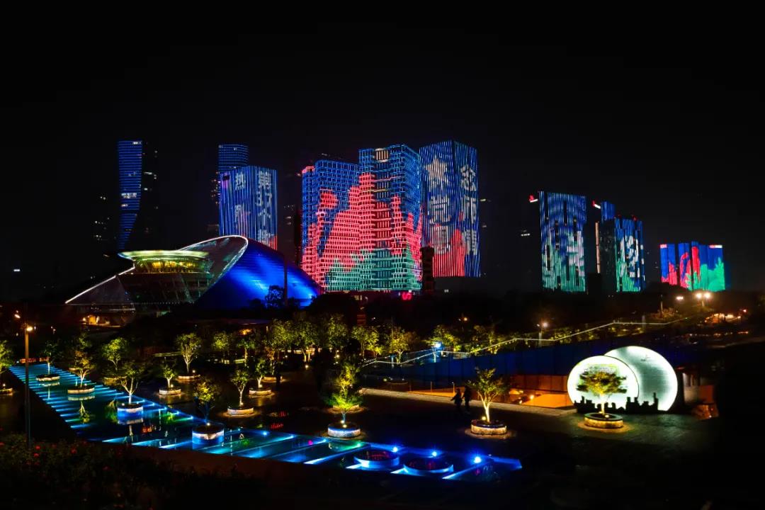 杭州钱江新城灯光秀和无人机灯光表演献礼教师节