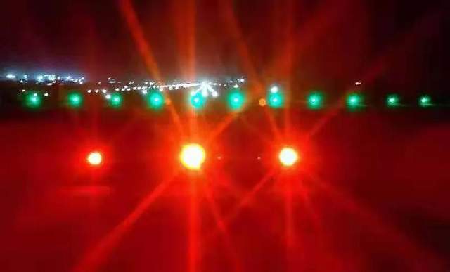 湖北鄂州花湖机场跑道灯光试灯成功