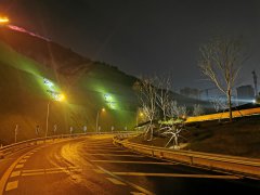 5.3万套节能灯具点亮北京石景山“冬奥大道”