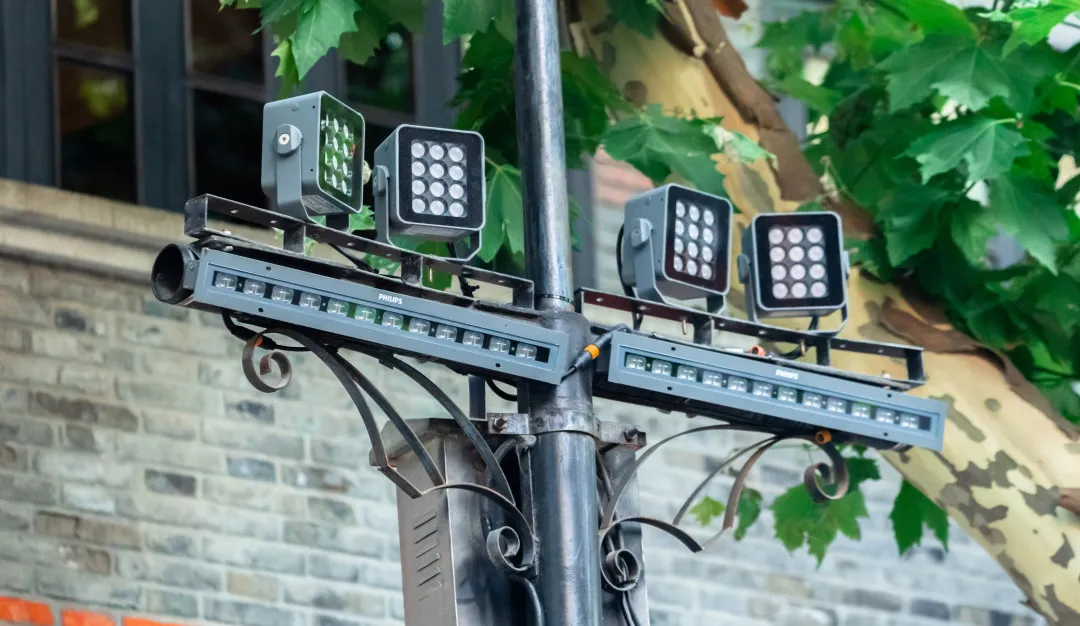 从上海地标看昕诺飞建筑照明“三大利器”：产品、系统与服务
