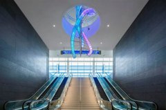 照明装置“水晶丝带”亮相美国洛杉矶机场