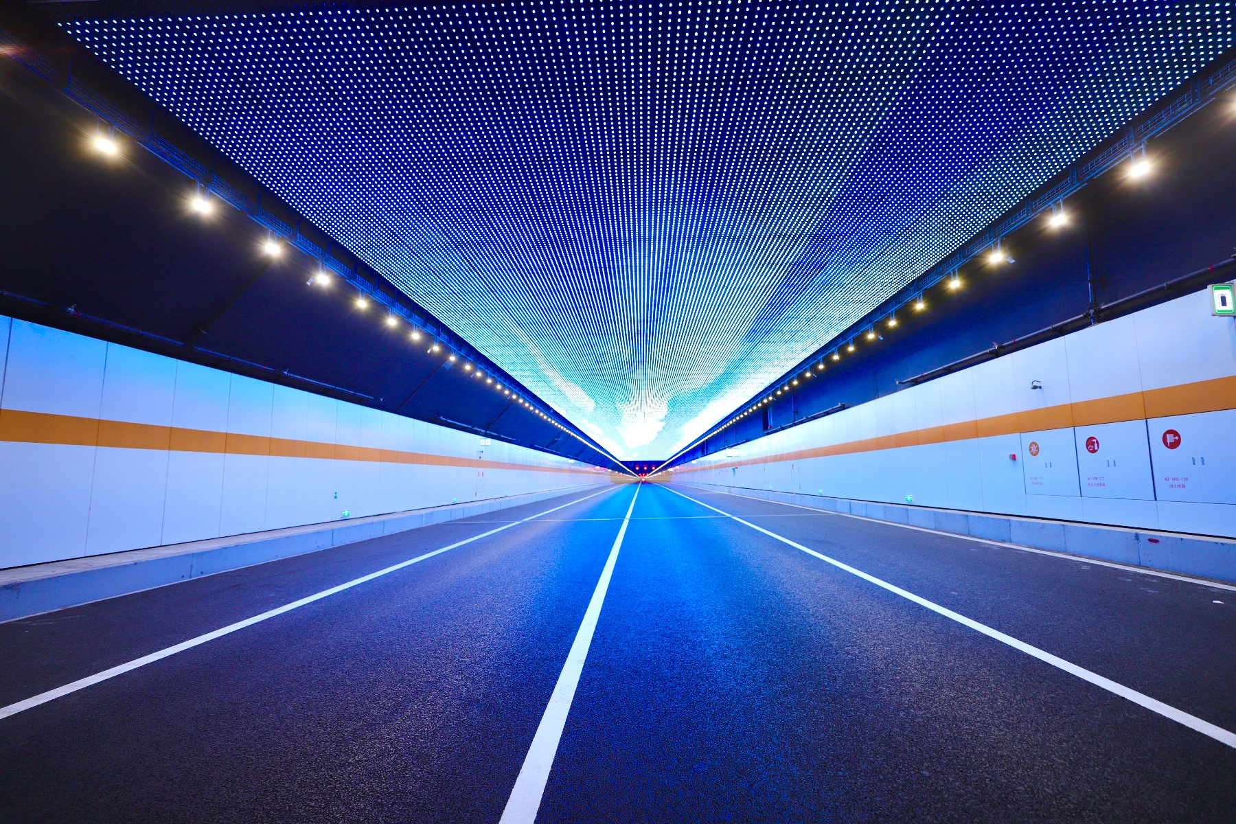 光赋交通！十大高速公路照明科技