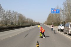 北京大兴区兴亦路部分路段安装太阳能物联网路灯