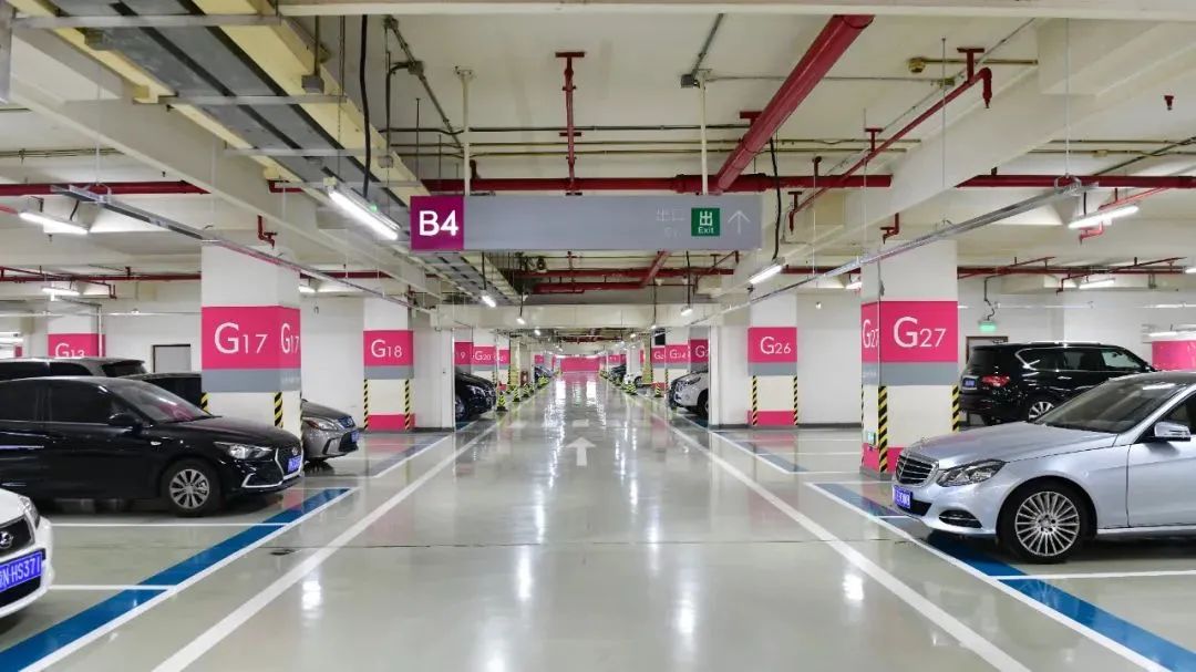 北京国贸中心底下车库以智慧物联照明践行节能降碳