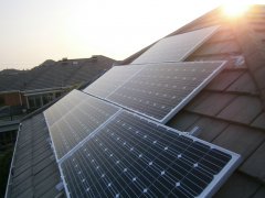 浅谈屋顶太阳能光伏发电站与居民建筑的几种完美结合优势