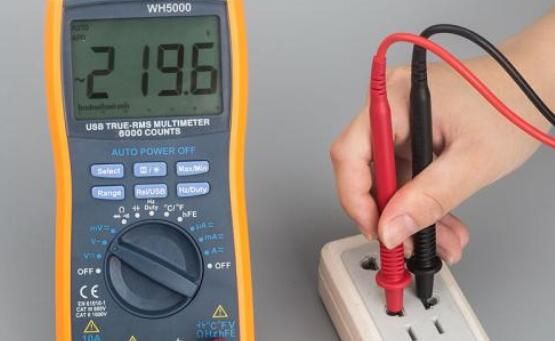 万用表不同量程测量同一电压哪个误差小