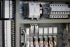 PLC电气成套控制柜有哪些优势？