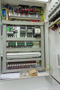 PLC低压成套控制柜有何优势？