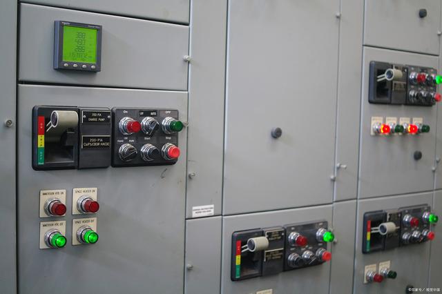 plc控制柜生产PLC控制生产的优势分析