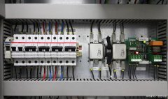 PLC控制柜厂究竟是什么PLC控制柜厂实现智能化控制