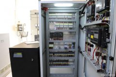 PLC风冷成套控制柜到底有何特点？