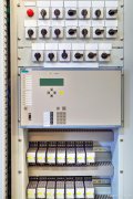工业PLC的控制柜有什么用？