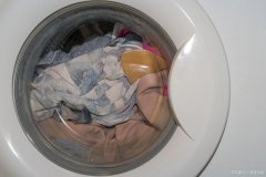洗衣机如何预防潮湿长霉菌？