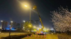 呼和浩特加强路灯养护管理以提高城市亮化水平