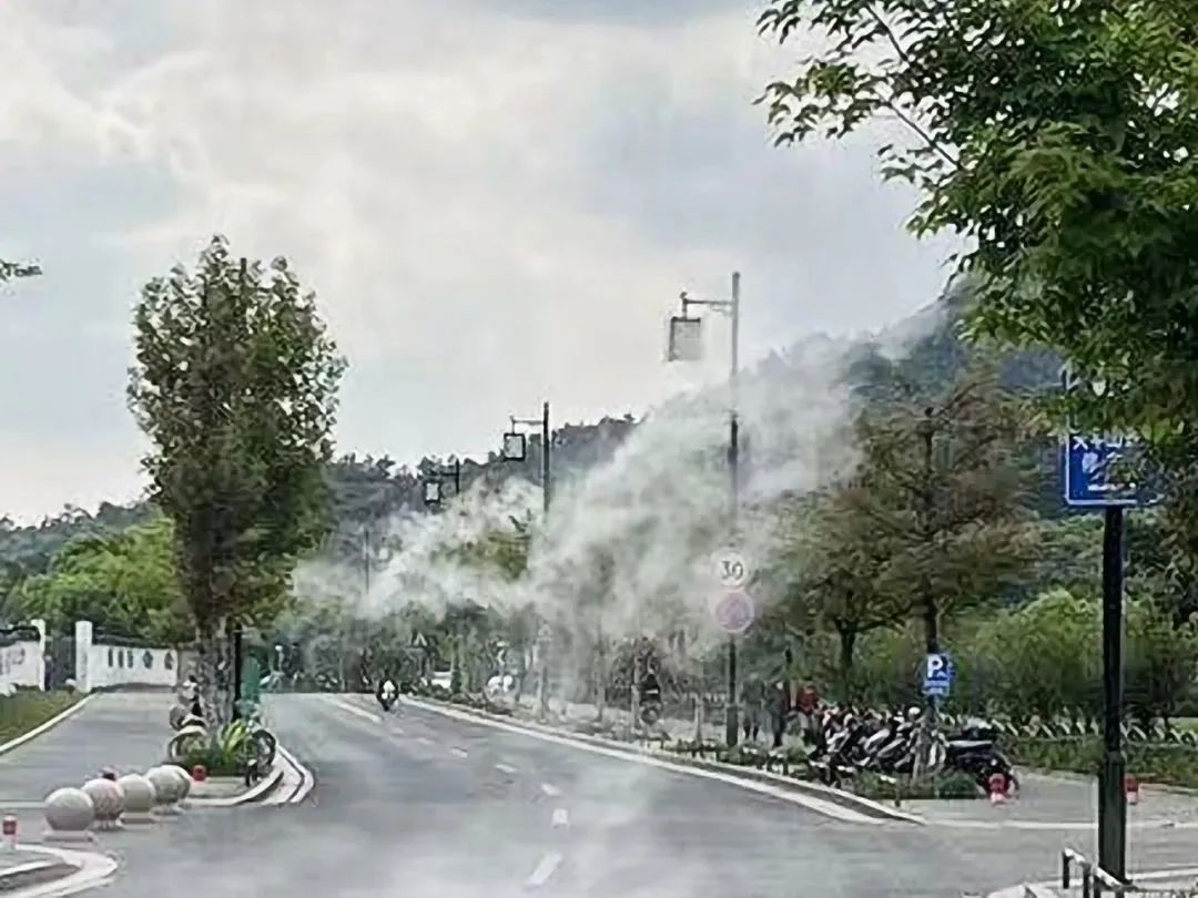 江苏苏州吴中区木渎镇试点建成首批路灯喷雾系统