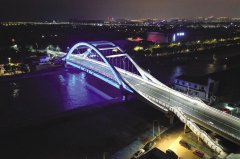 江苏苏州吴江区八坼大桥主体结构亮化完成