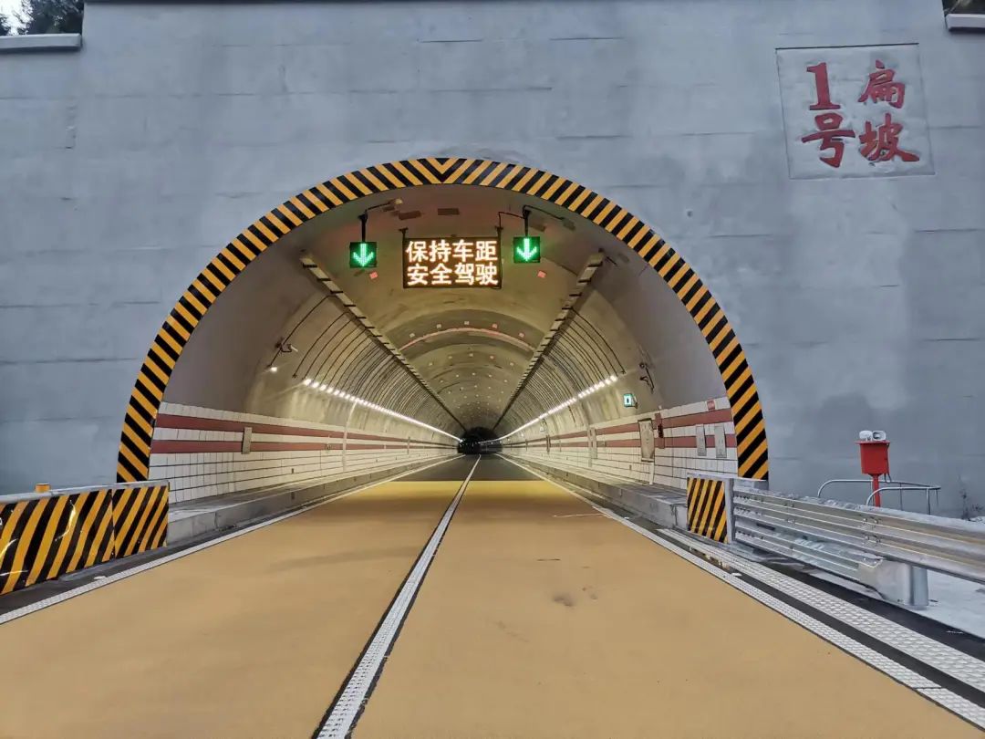 广西南天高速公路机电项目创新照明技术打造低碳环保工程