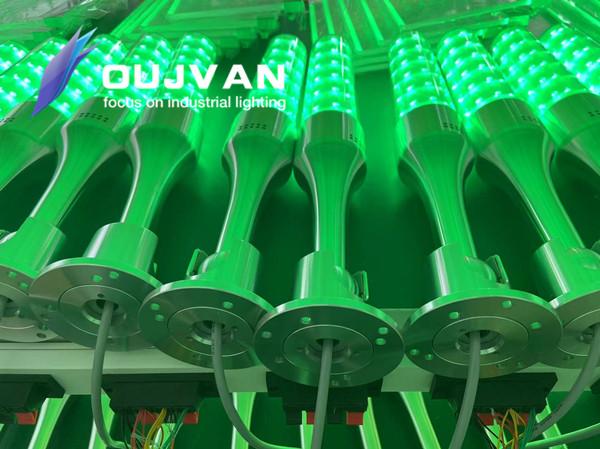 三色灯在工业应用中的重要性提高生产效率和安全性，减少操作错误