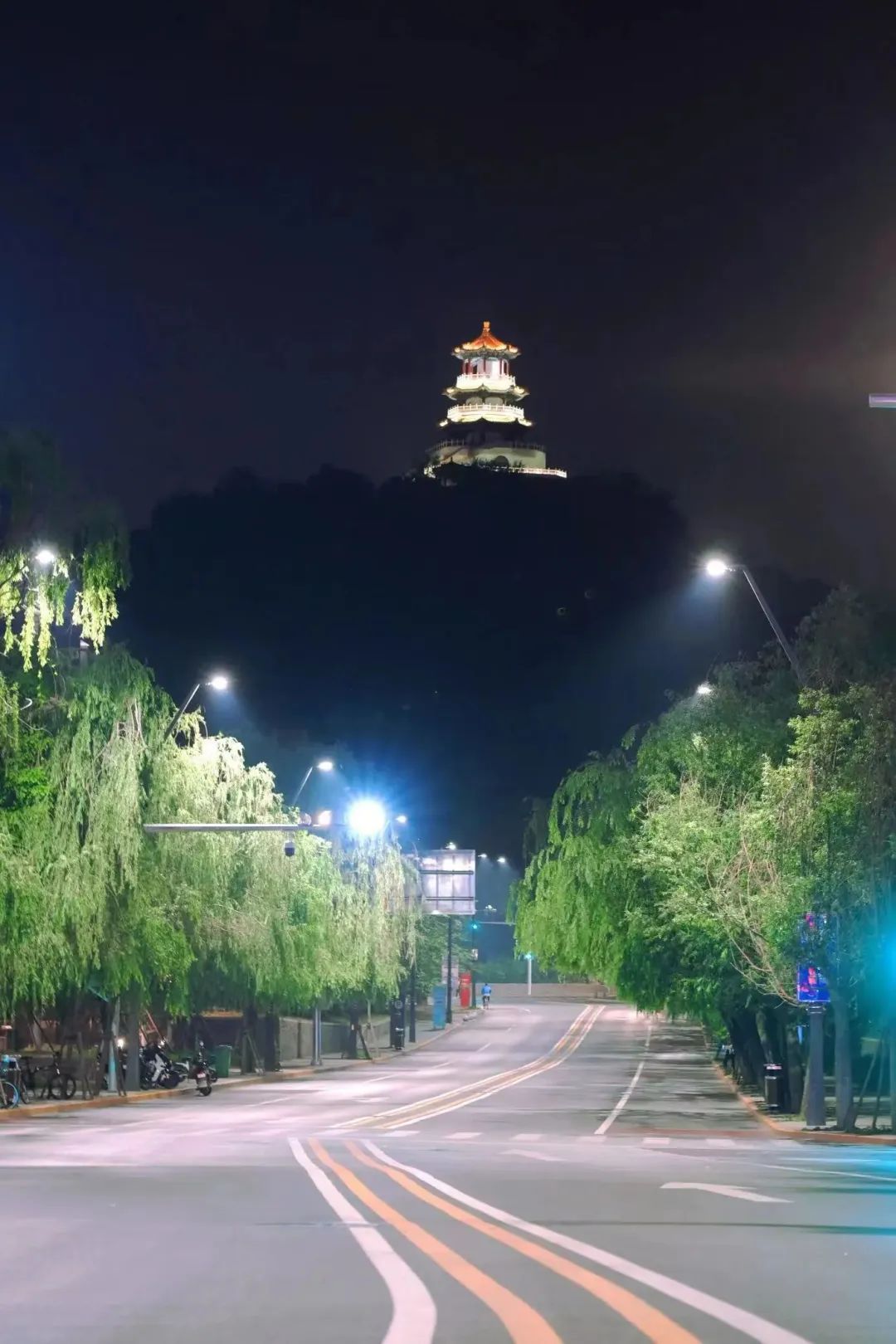 2023中国科幻大会炫酷灯光亮相北京石景山