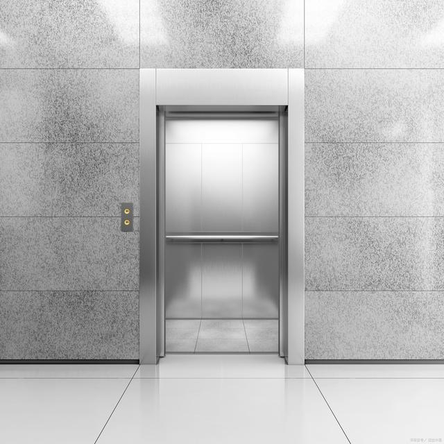 电梯轿顶安全装置的安装与设置