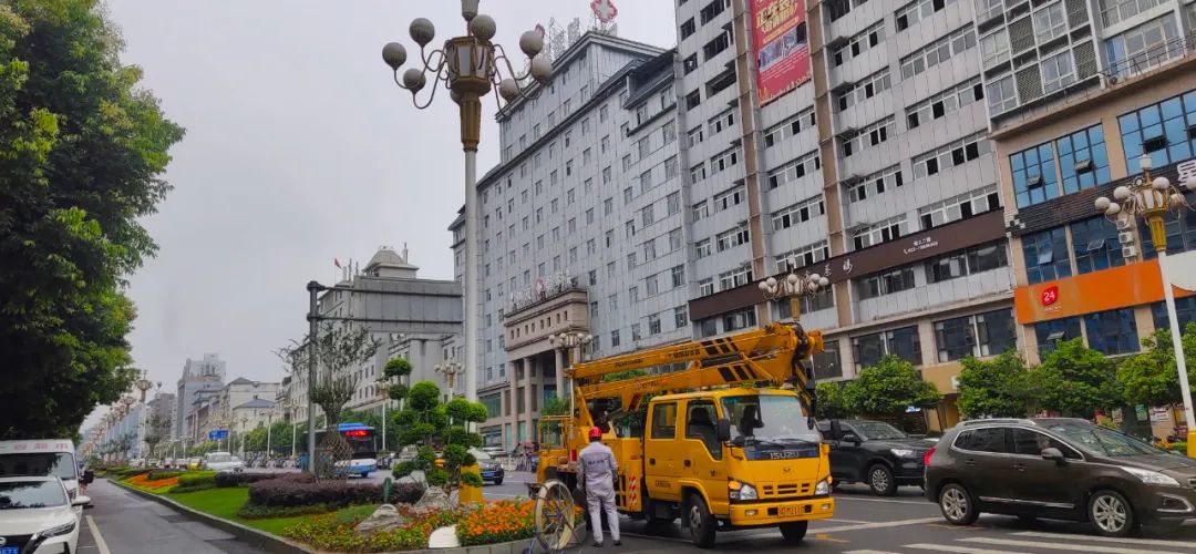 重庆秀山县提升城市照明品质以照亮居民幸福生活