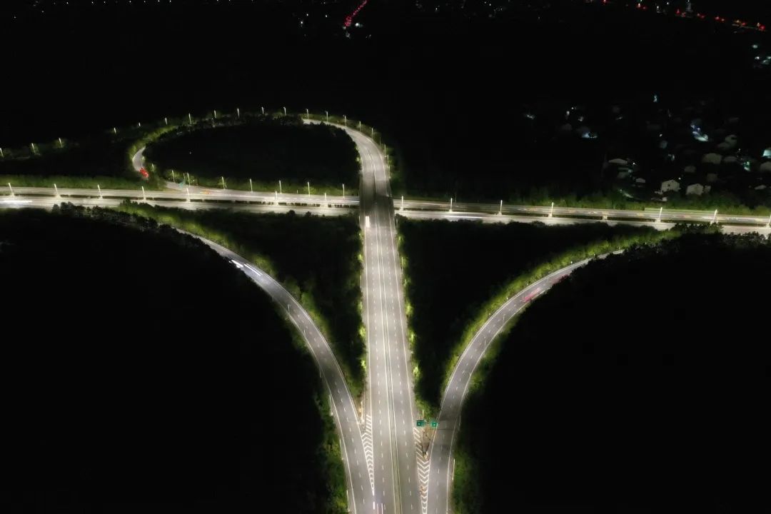 南昌东外环高速公路亮化照明项目已进入亮灯调试阶段