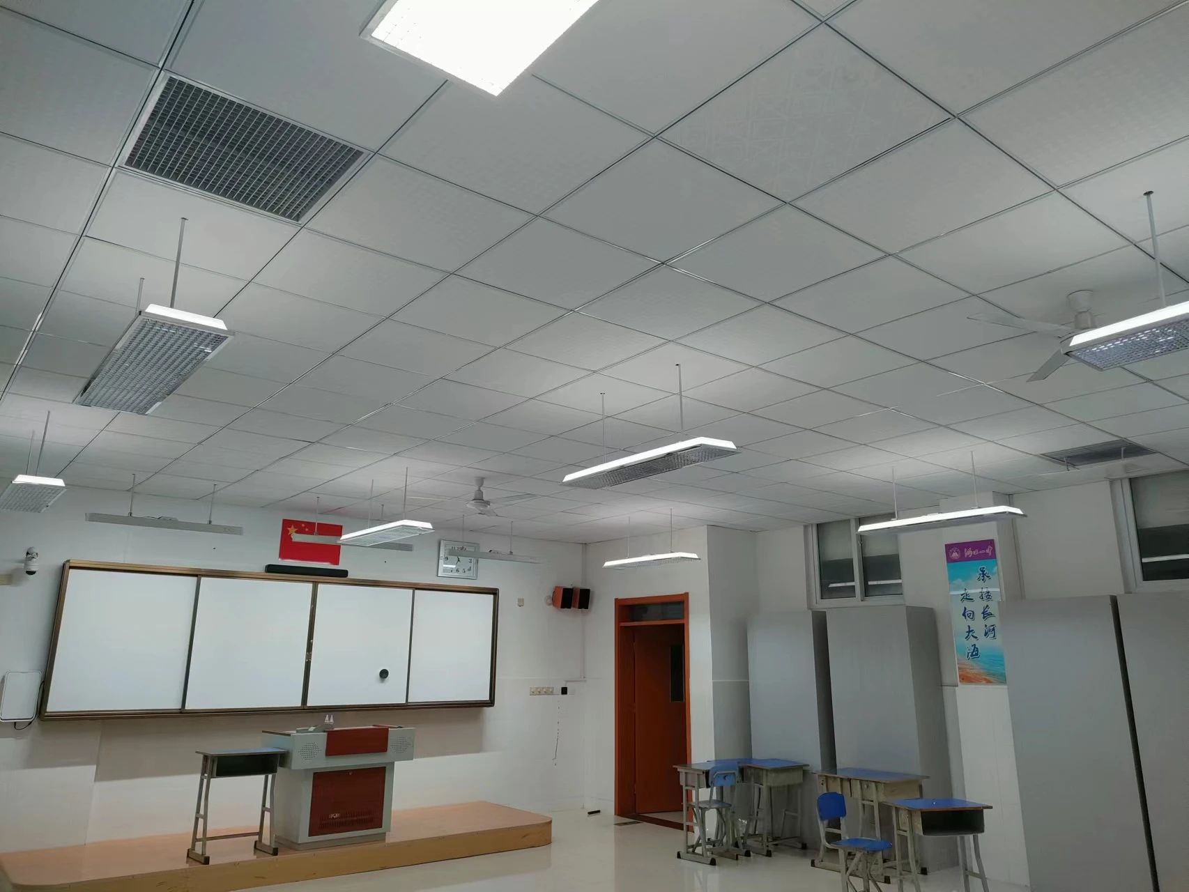 山东东营河口区中小学教室照明改造全部完成并100%达标