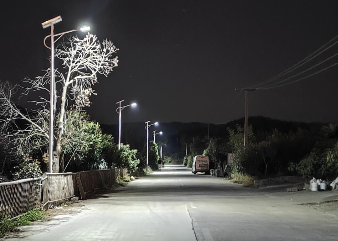 浙江金华浦江县浦南街道前于村150盏路灯已就位