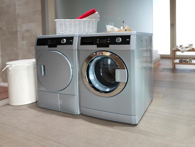 洗衣机可以和热水器共用一个进水口吗？