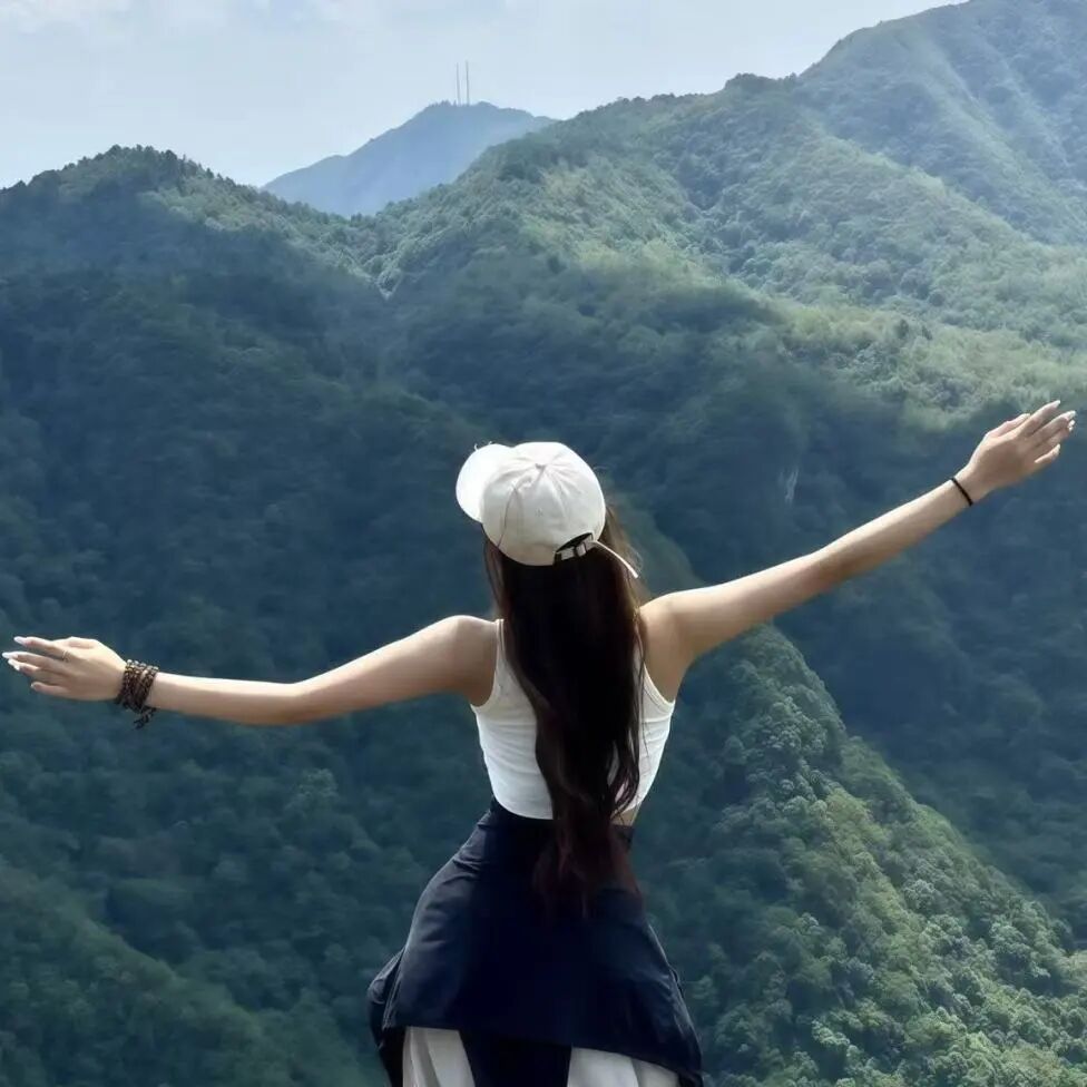 爬山