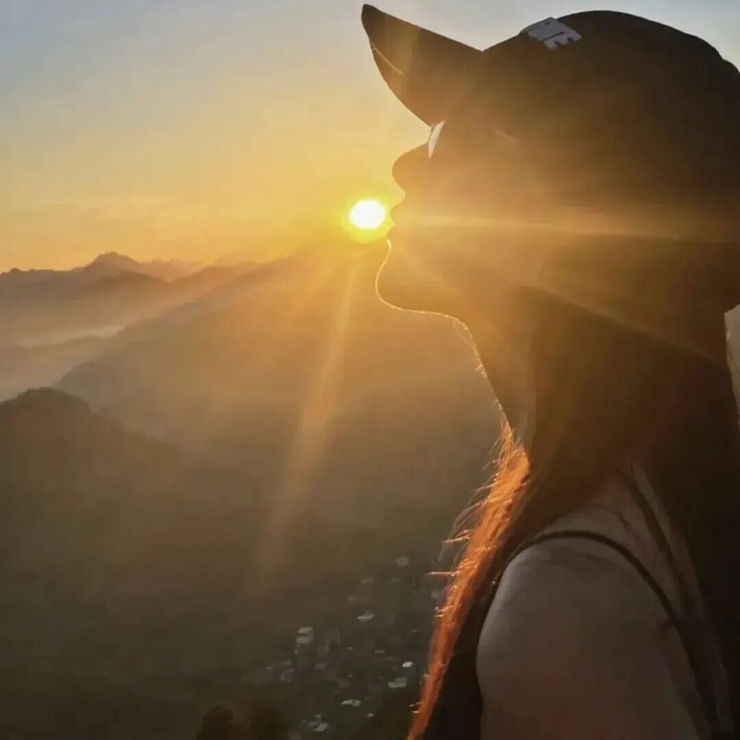 爬山