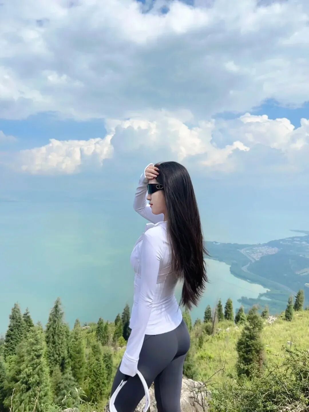 爬山
